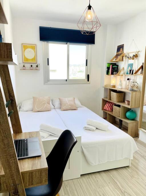 Magnifique Duplex Avec Terrasse Proche De La Plage マラガ エクステリア 写真